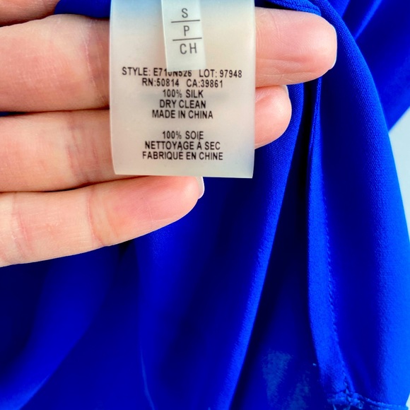 Elie Tahari Judith Long-Sleeve V-Neck Silk Blouse - Picture 7 of 8